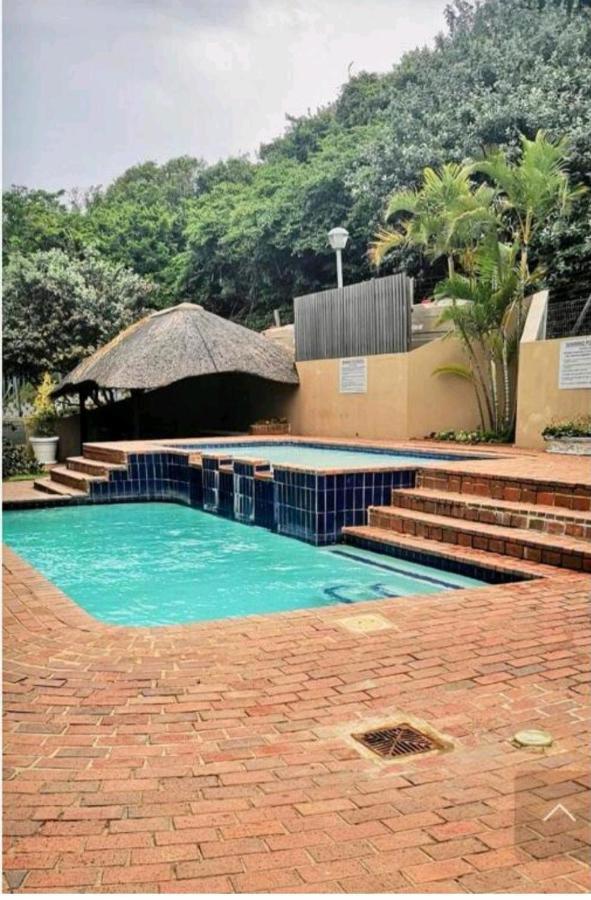 84 Camarque Umdloti Beach Экстерьер фото