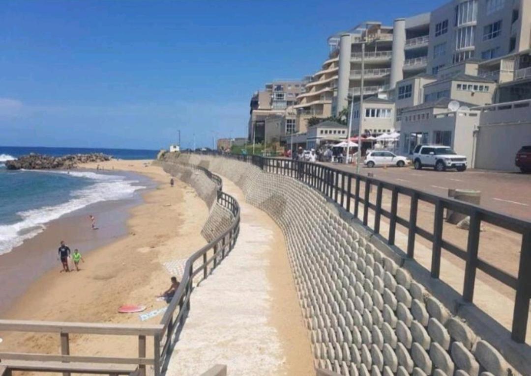 84 Camarque Umdloti Beach Экстерьер фото